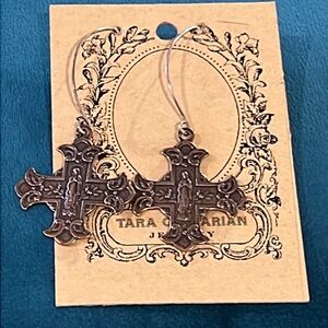 Tara Gasparian Jewelry Floral Cross earrings